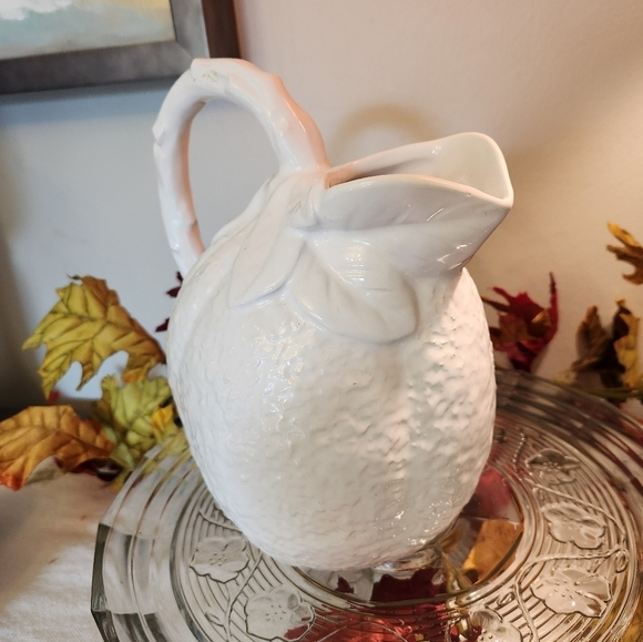 Vintage Italian Lemon-Shaped Ceramic Pitcher - Cabbageware Style 🍋🍋 Italy - Picture 6 of 9